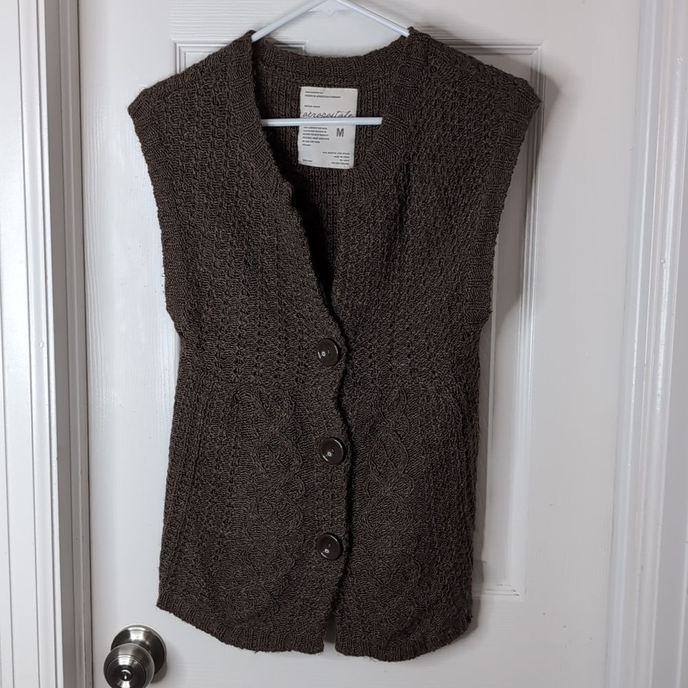 Aeropostale sweater vest size M